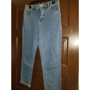 Pacsun mom Jean's
